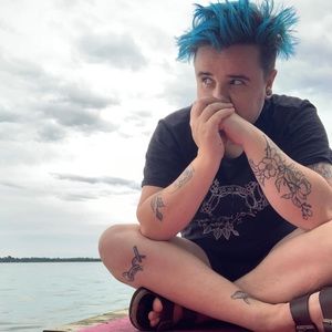 Meet your Posher, Everett